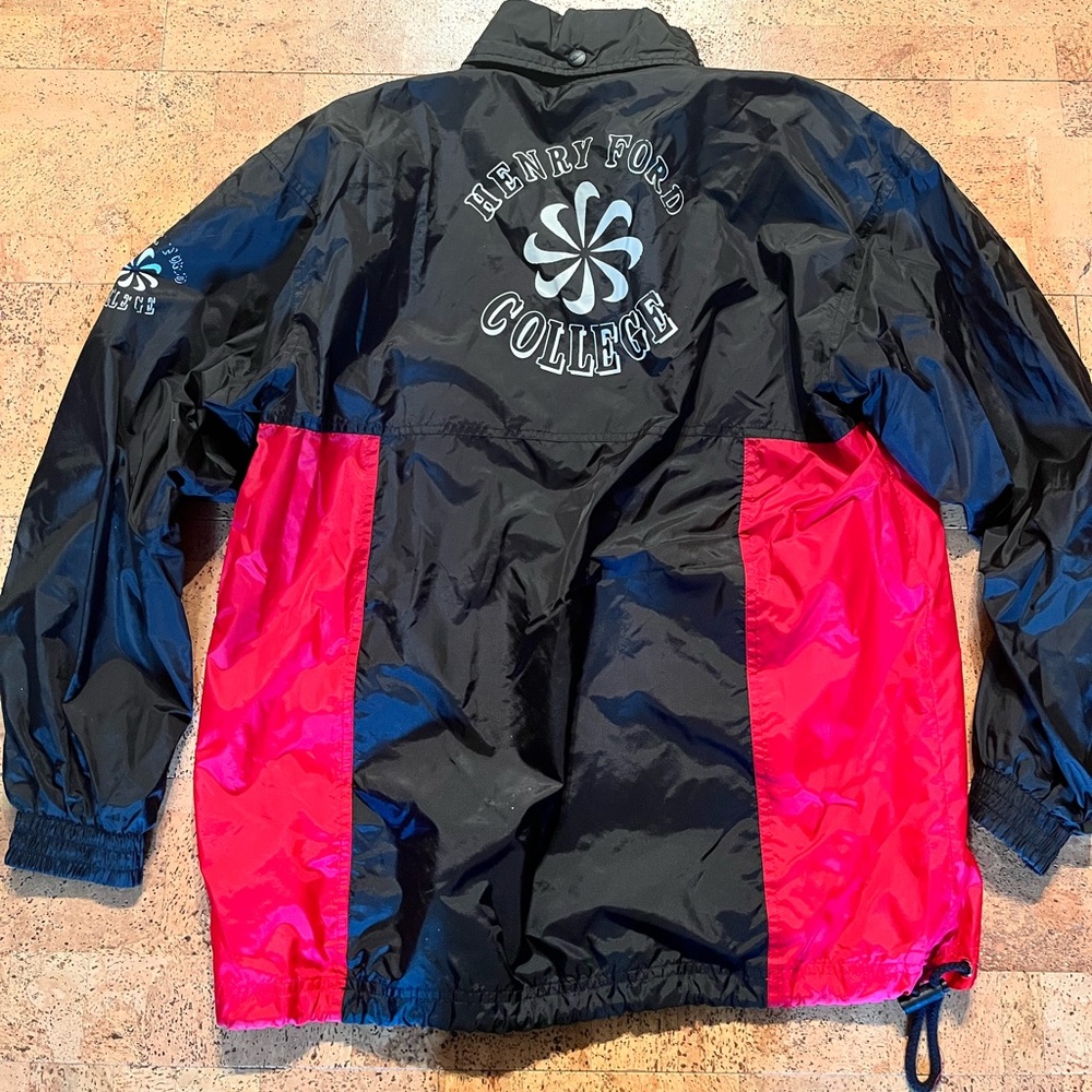 Retro Nike Jacket - Picture 8 of 9
